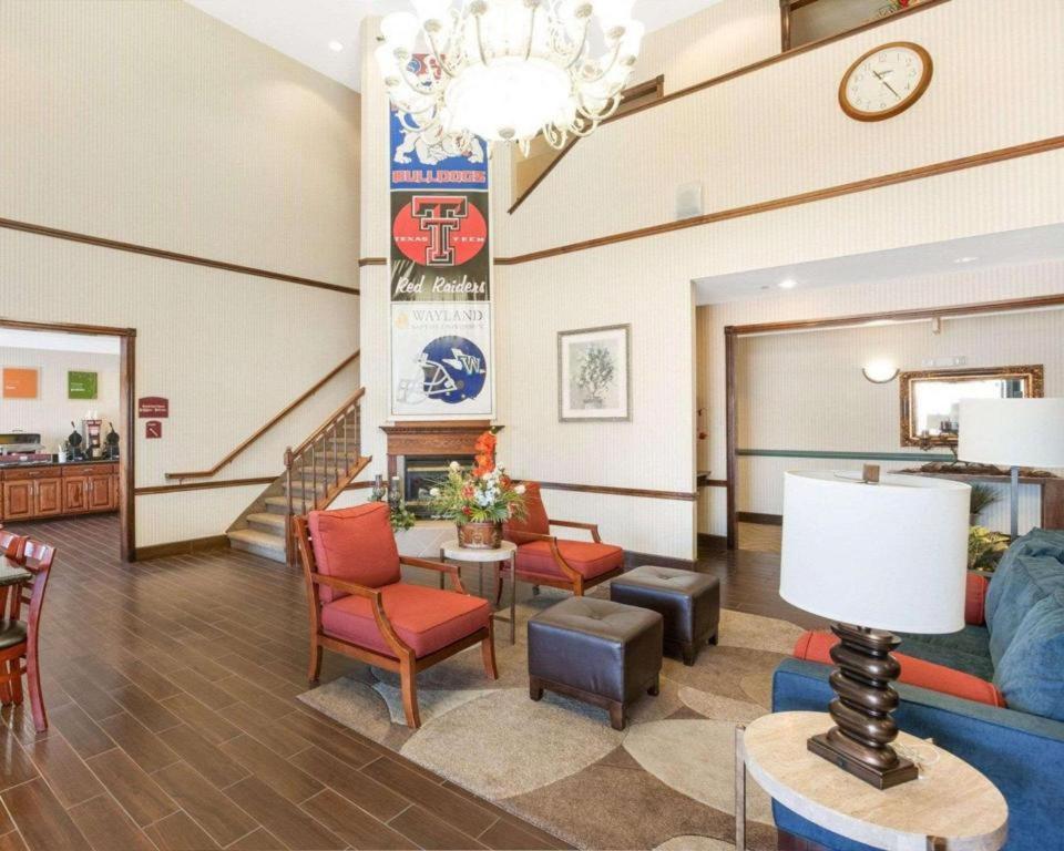 Comfort Suites Plainview Extérieur photo