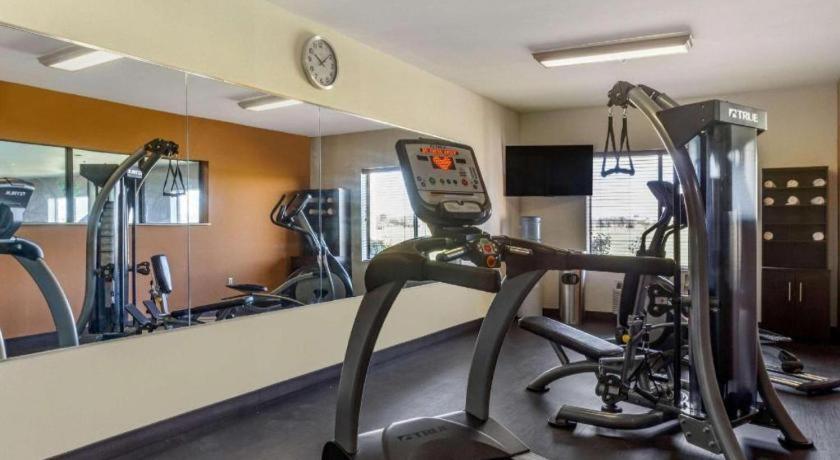Comfort Suites Plainview Extérieur photo