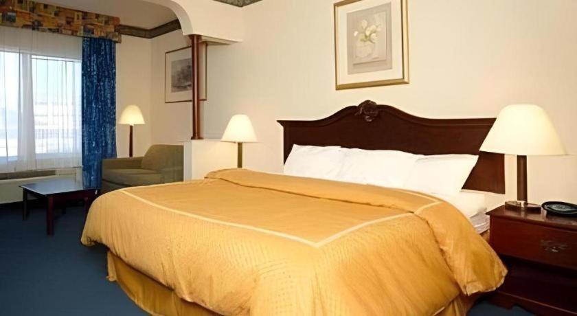 Comfort Suites Plainview Extérieur photo